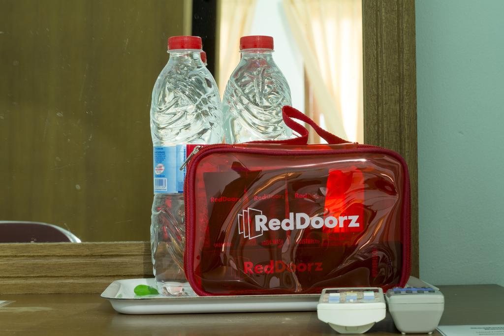 Reddoorz @ Raya Seminyak Hotell Eksteriør bilde